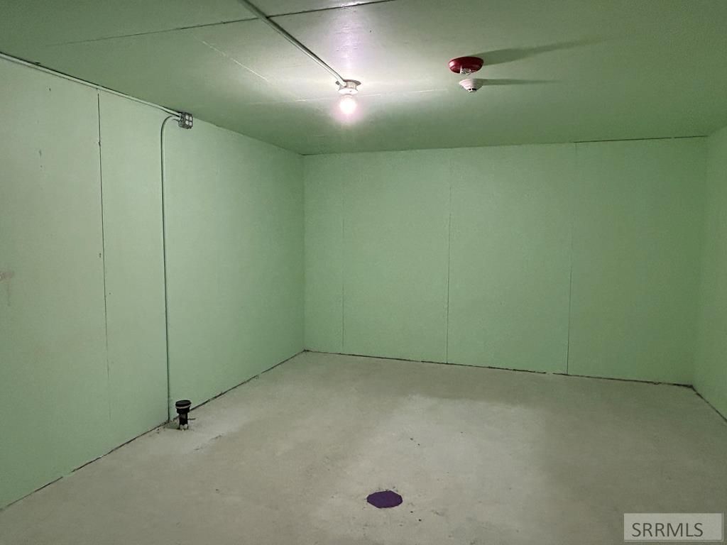 Image 17 of property listing at 34 SE Main Street, Blackfoot, ID 83221