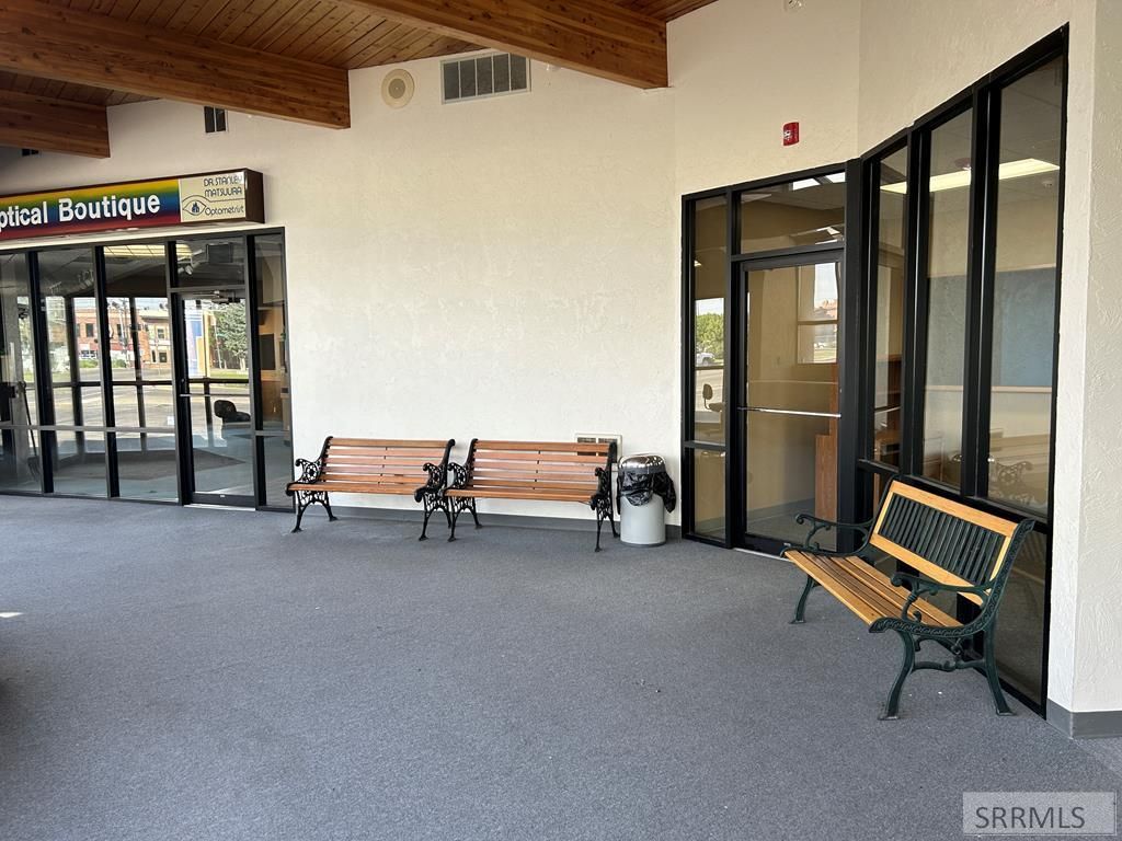 Image 3 of property listing at 34 SE Main Street, Blackfoot, ID 83221