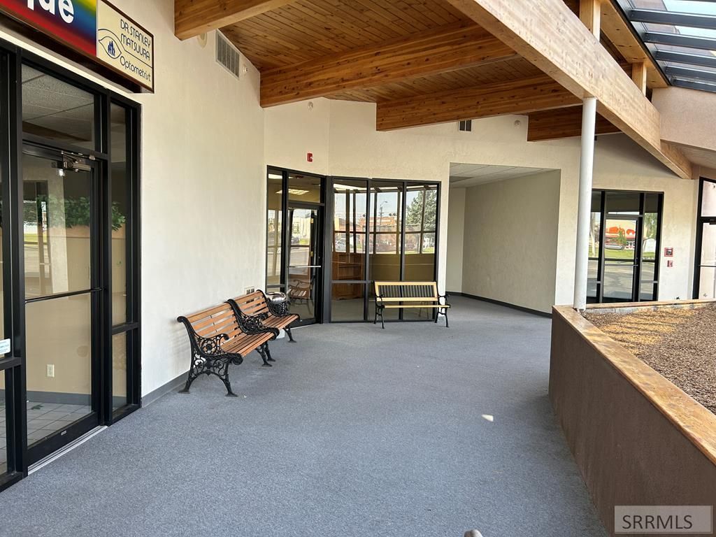 Image 4 of property listing at 34 SE Main Street, Blackfoot, ID 83221