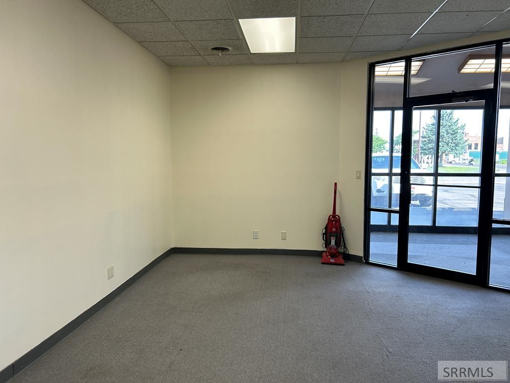 Image 6 of property listing at 34 SE Main Street, Blackfoot, ID 83221