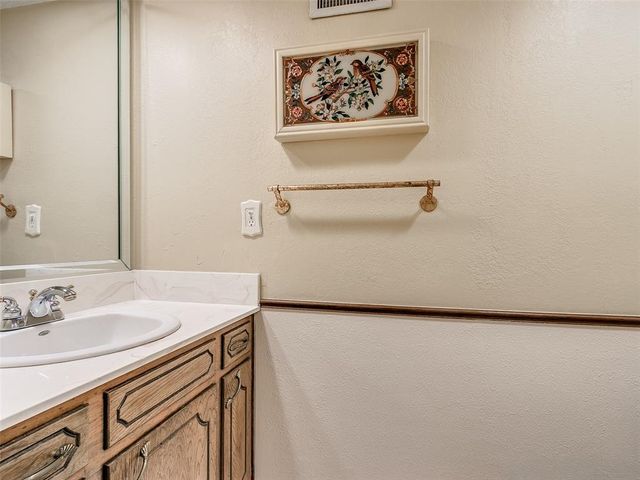 4708 NW 77th Street, Oklahoma City, OK 73132