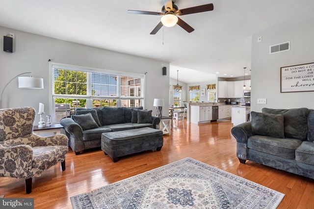 667 HALLMARK DR, Martinsburg, WV 25403