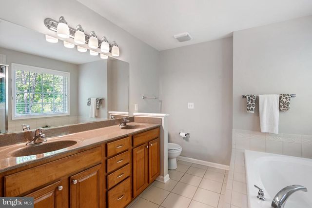 667 HALLMARK DR, Martinsburg, WV 25403