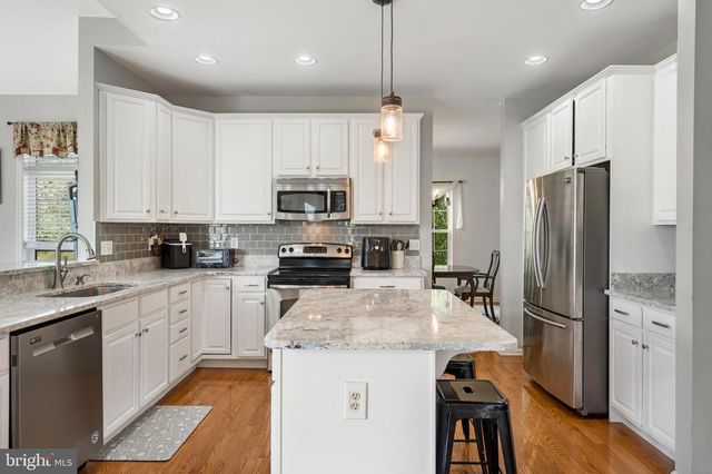 667 HALLMARK DR, Martinsburg, WV 25403
