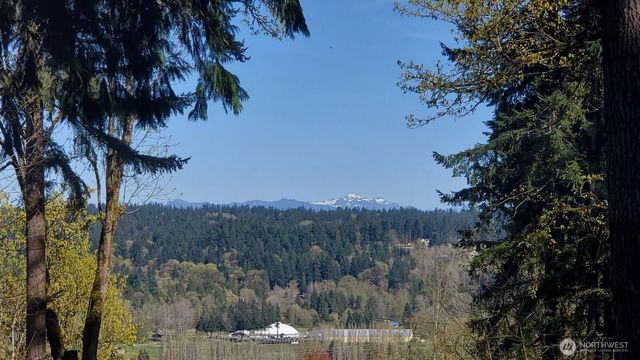15124 130th Avenue NE, Woodinville, WA 98072