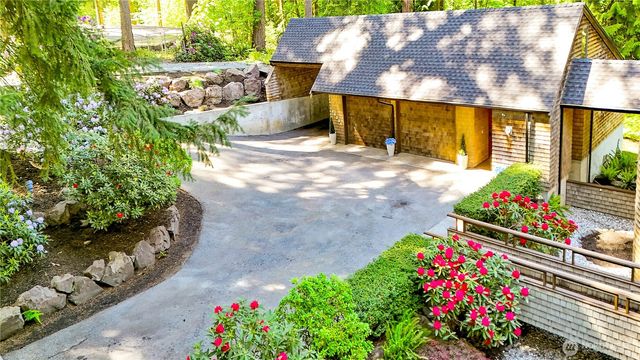 15124 130th Avenue NE, Woodinville, WA 98072