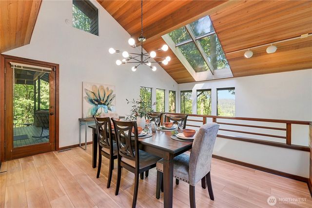 15124 130th Avenue NE, Woodinville, WA 98072
