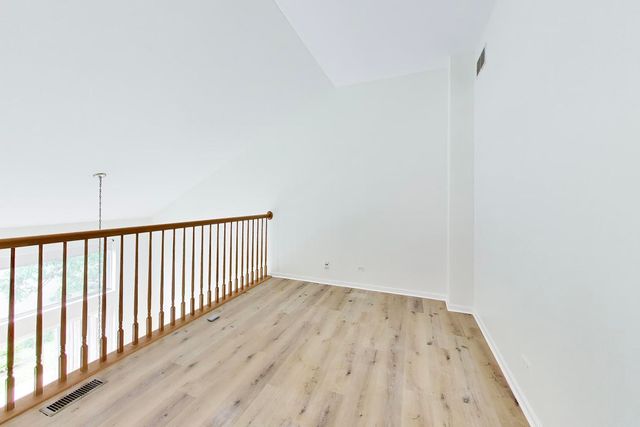 312 E TALL OAKS Lane, Itasca, IL 60143