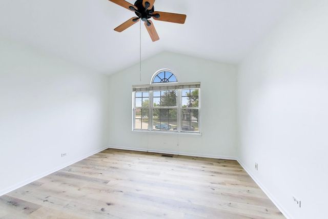 312 E TALL OAKS Lane, Itasca, IL 60143