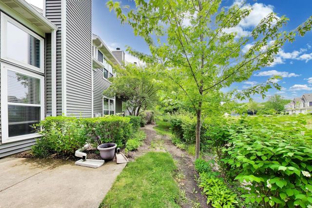 312 E TALL OAKS Lane, Itasca, IL 60143