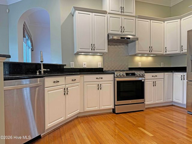 140 Steeplechase Way, Southern Pines, NC 28387