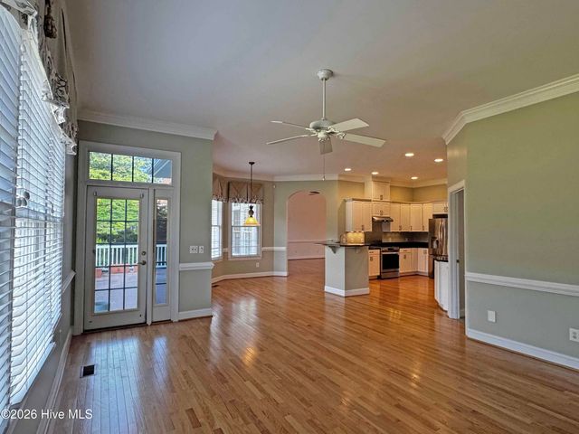 140 Steeplechase Way, Southern Pines, NC 28387