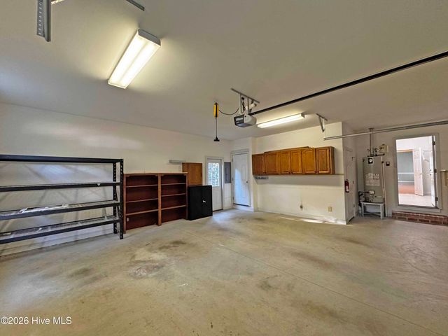140 Steeplechase Way, Southern Pines, NC 28387