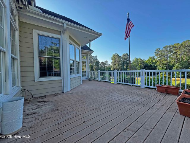 140 Steeplechase Way, Southern Pines, NC 28387