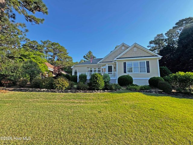140 Steeplechase Way, Southern Pines, NC 28387