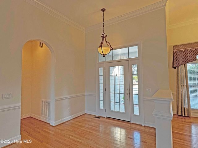140 Steeplechase Way, Southern Pines, NC 28387