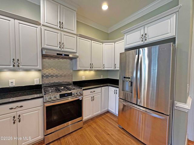 140 Steeplechase Way, Southern Pines, NC 28387