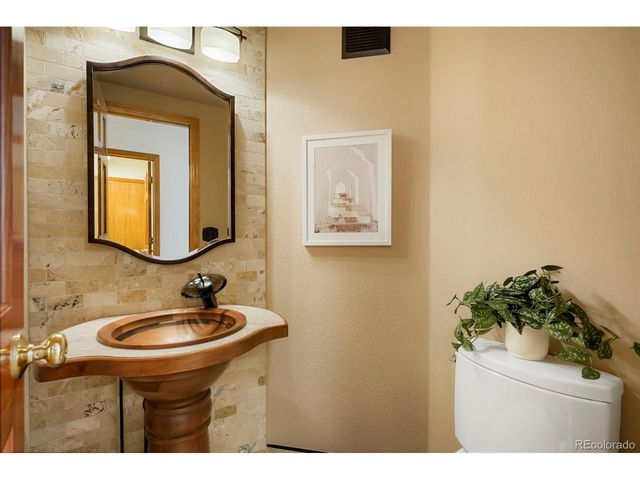 18853 E Union Pl, Aurora, CO 80015