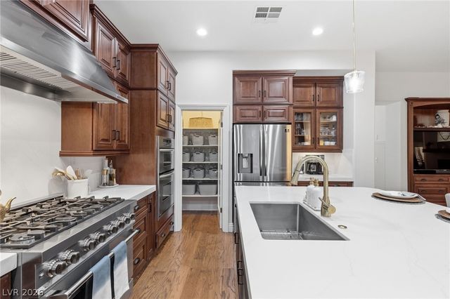 10335 Artful Stone Avenue, Las Vegas, NV 89149