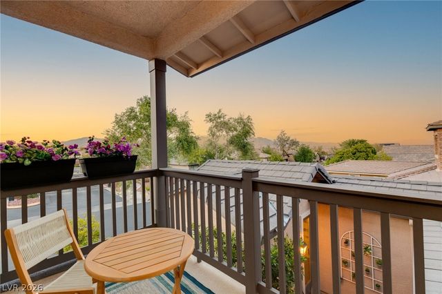 10335 Artful Stone Avenue, Las Vegas, NV 89149