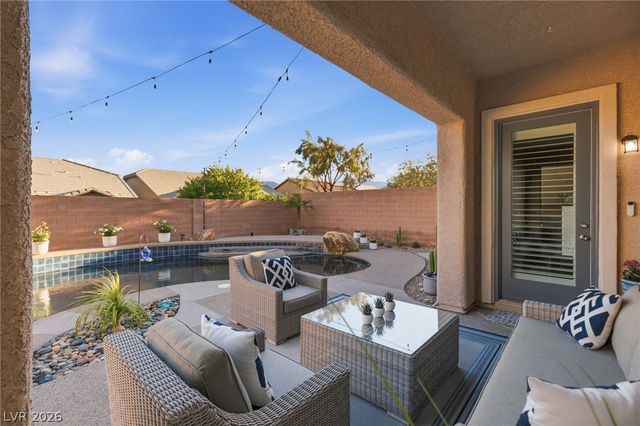 10335 Artful Stone Avenue, Las Vegas, NV 89149