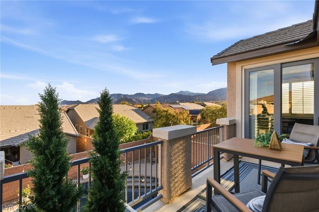 10335 Artful Stone Avenue, Las Vegas, NV 89149
