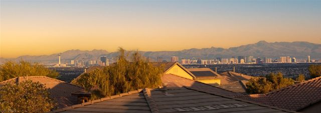 10335 Artful Stone Avenue, Las Vegas, NV 89149