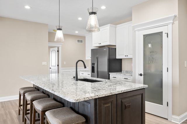 25150 S Westwind Drive, Channahon, IL 60410