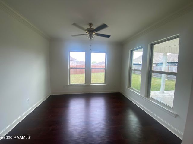 209 Grimmon Road, Youngsville, LA 70592