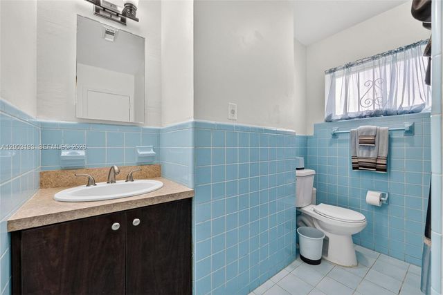 20621 NW 24th Ct, Miami Gardens, FL 33056