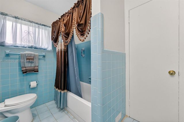 20621 NW 24th Ct, Miami Gardens, FL 33056