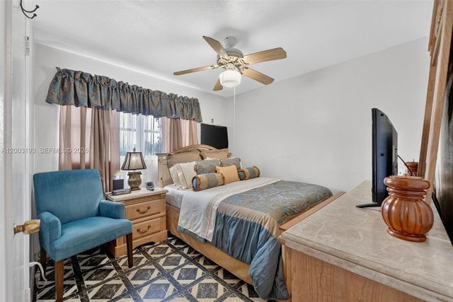 20621 NW 24th Ct, Miami Gardens, FL 33056