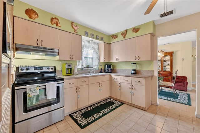 20621 NW 24th Ct, Miami Gardens, FL 33056