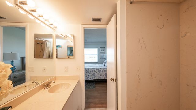 1901 S Roosevelt Blvd Apt 401N, Key West, FL 33040