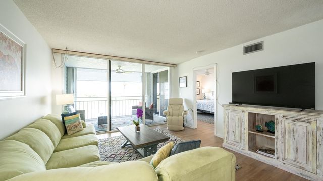 1901 S Roosevelt Blvd Apt 401N, Key West, FL 33040