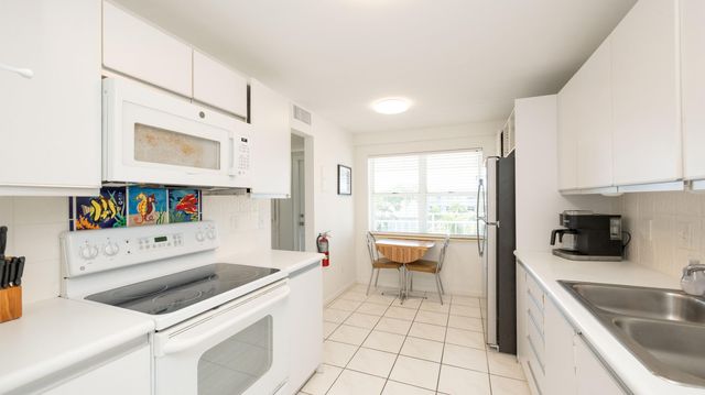 1901 S Roosevelt Blvd Apt 401N, Key West, FL 33040