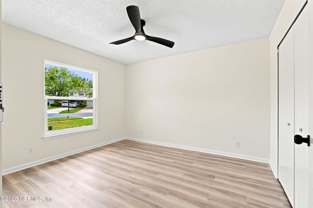 11987 ARBOR LAKE Drive, Jacksonville, FL 32225