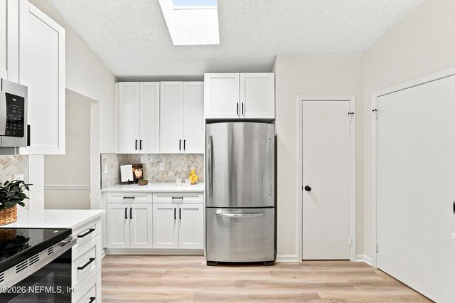 11987 ARBOR LAKE Drive, Jacksonville, FL 32225