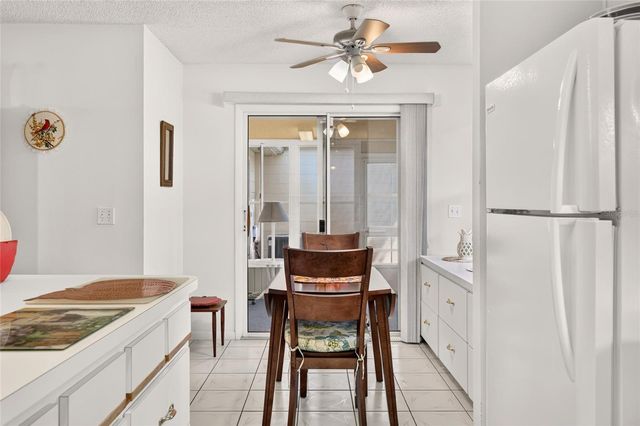 9659 SW 95TH TERRACE B, Ocala, FL 34481