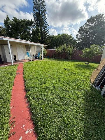 1140 SW 9th St B, Miami, FL 33130