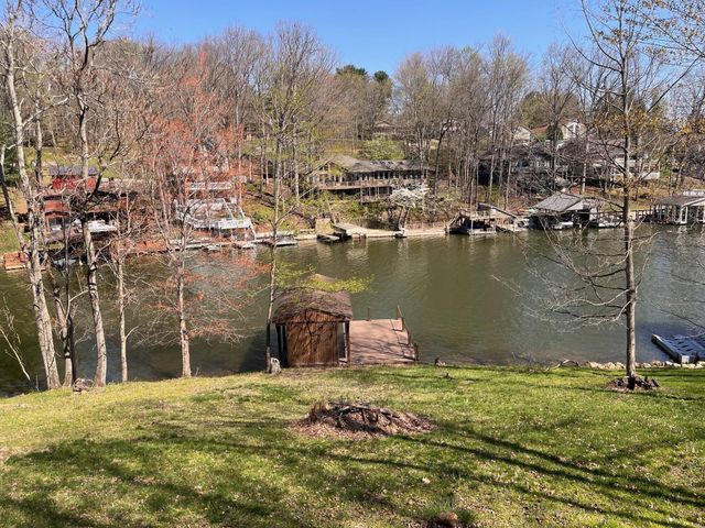 503 Greenacre Circle, Howard, OH 43028