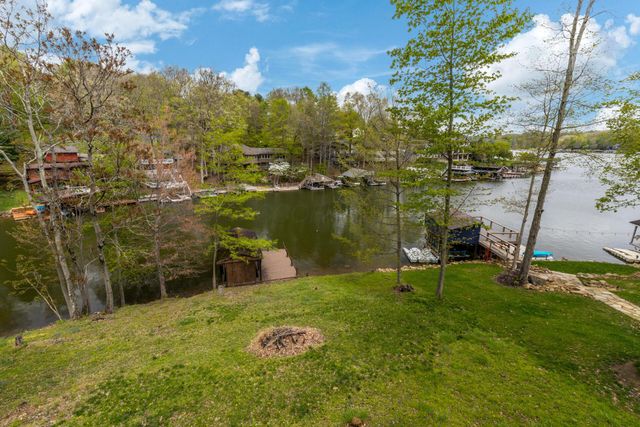 503 Greenacre Circle, Howard, OH 43028