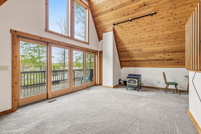 503 Greenacre Circle, Howard, OH 43028