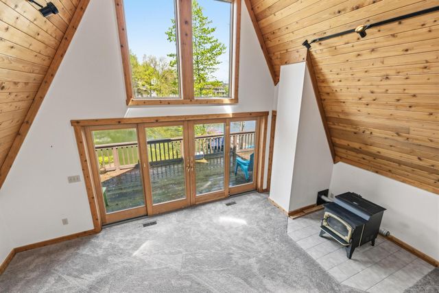 503 Greenacre Circle, Howard, OH 43028