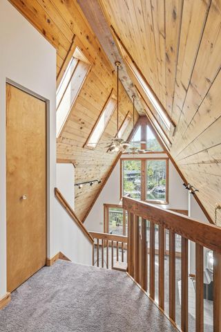 503 Greenacre Circle, Howard, OH 43028