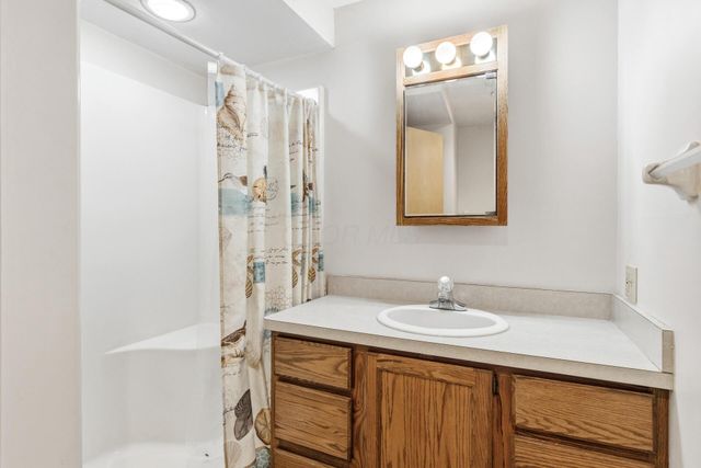 503 Greenacre Circle, Howard, OH 43028