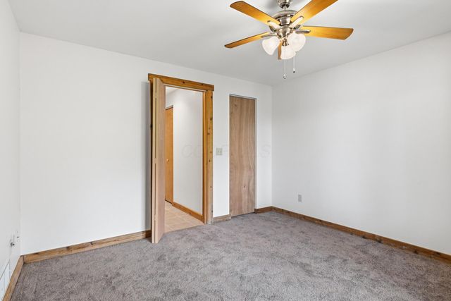 503 Greenacre Circle, Howard, OH 43028