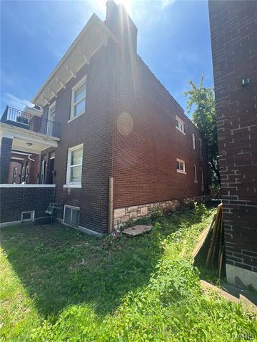 4142 W Kossuth Avenue, St Louis, MO 63115