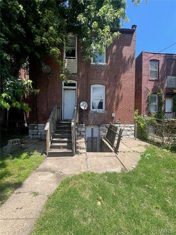 4142 W Kossuth Avenue, St Louis, MO 63115