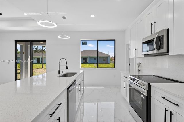 3903 SW 11, Lehigh Acres, FL 33976